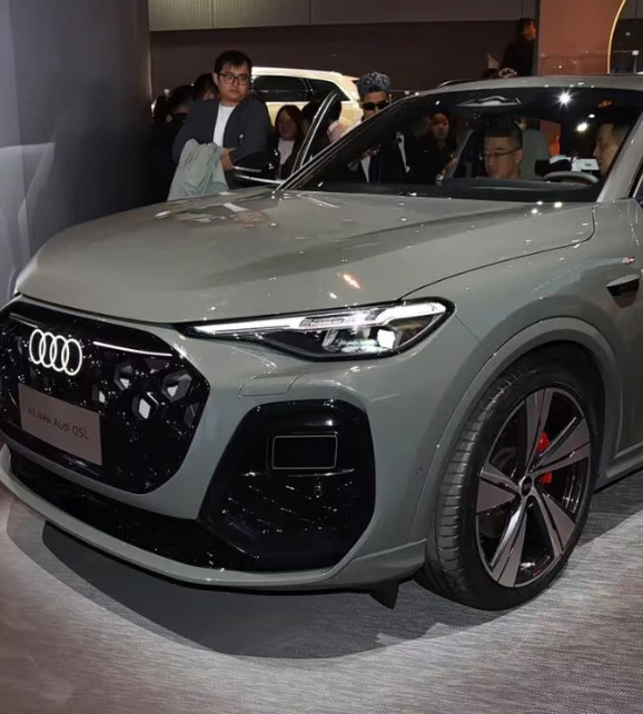 轴距近3米,曲面双联屏,滑块式换挡机构,B&O音响,网友:就等新车!