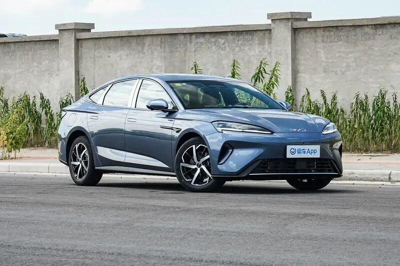 14.98万起!综合续航1585km!手把手教你怎么选比亚迪海洋网爆款车!